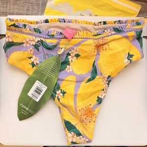 FARM RIO
PIETRA FLORAL BIKINI BOTTOM Medium